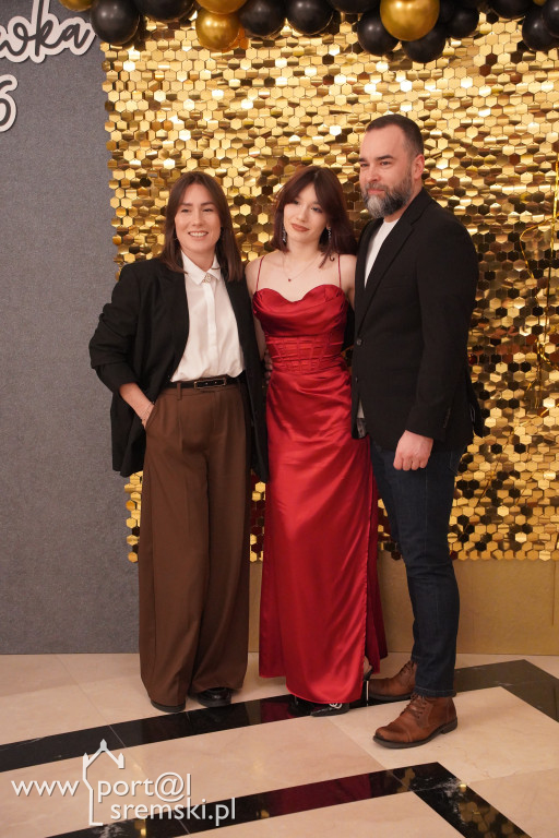 Studniówka w Zespole Szkół Katolickich im. św. Jana Pawła II w Śremie