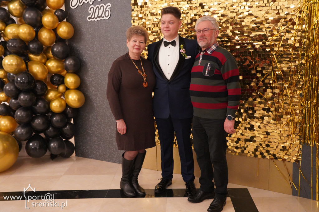 Studniówka w Zespole Szkół Katolickich im. św. Jana Pawła II w Śremie