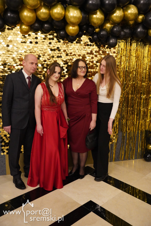 Studniówka w Zespole Szkół Katolickich im. św. Jana Pawła II w Śremie