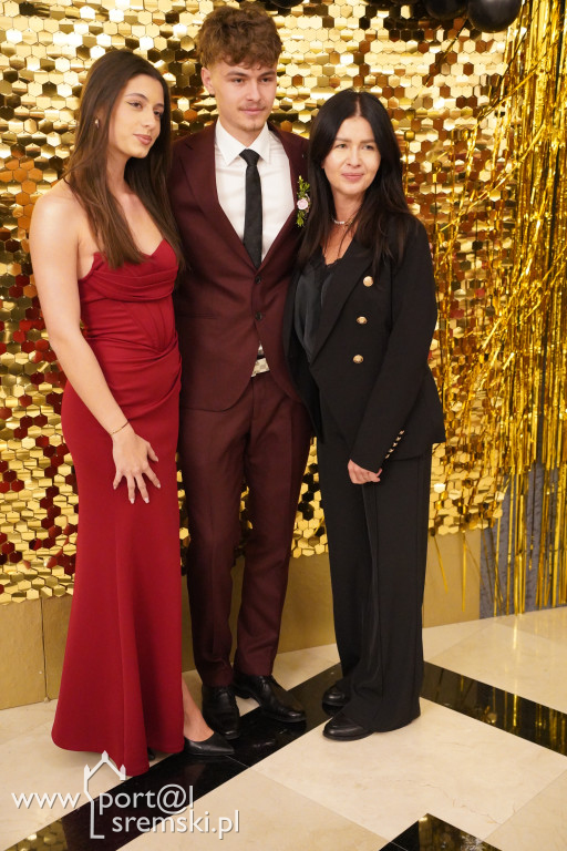 Studniówka w Zespole Szkół Katolickich im. św. Jana Pawła II w Śremie