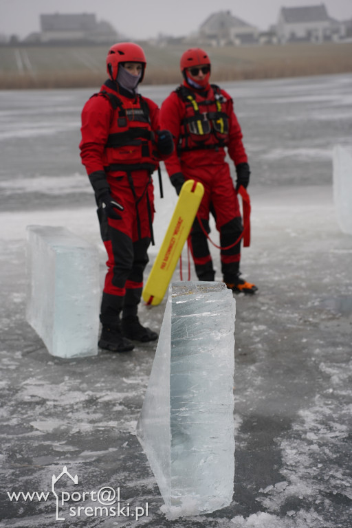 Ćwiczenia na lodzie