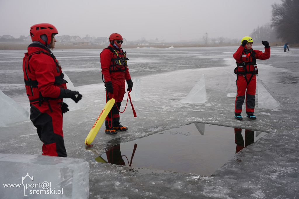 Ćwiczenia na lodzie