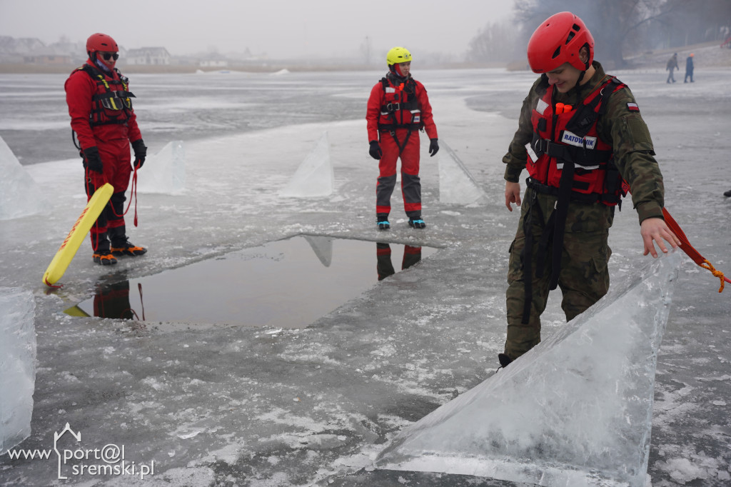 Ćwiczenia na lodzie