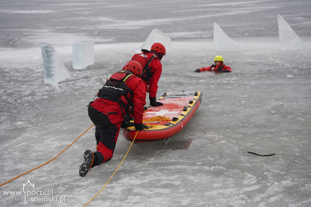 Ćwiczenia na lodzie
