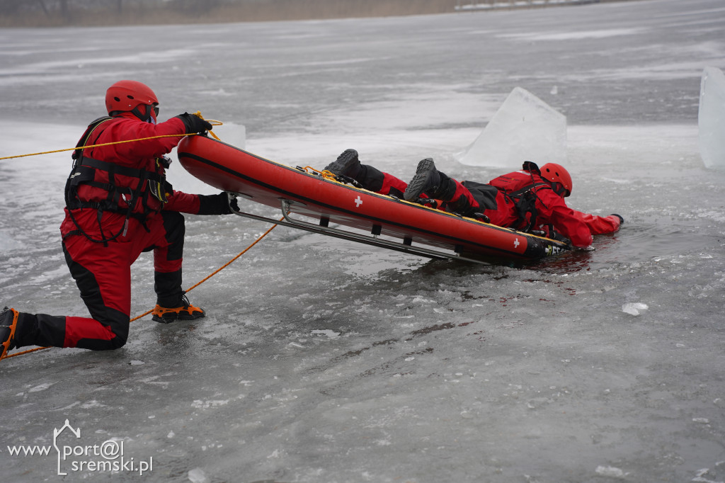 Ćwiczenia na lodzie