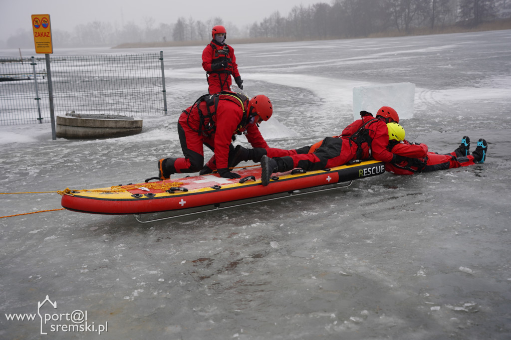 Ćwiczenia na lodzie