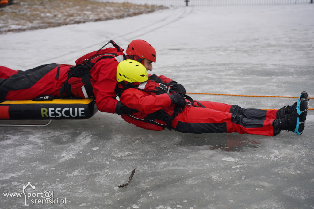 Ćwiczenia na lodzie