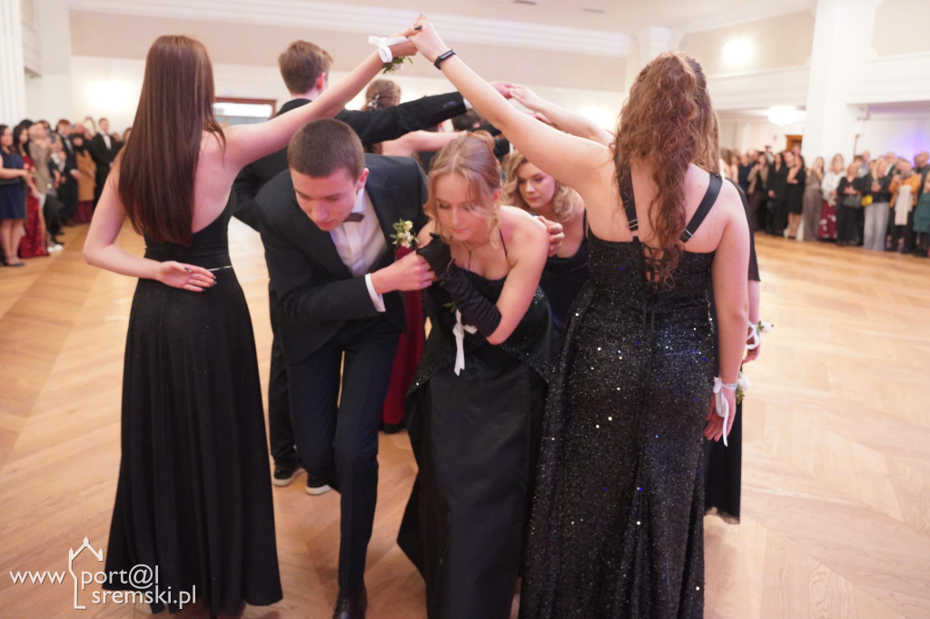 Studniówka w Liceum Ogólnokształcącym