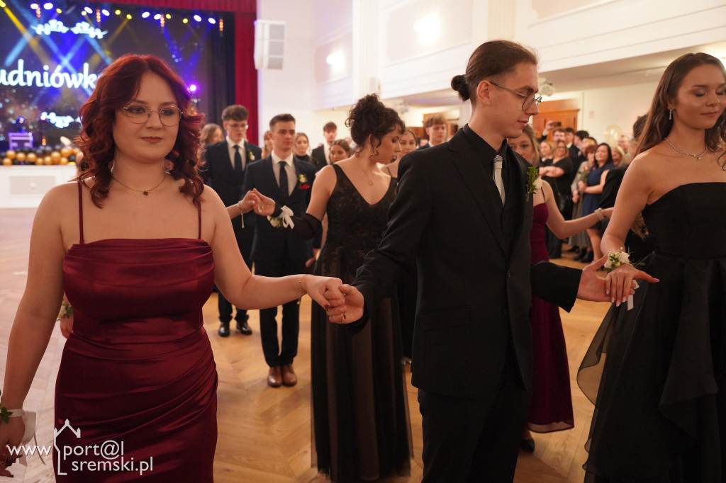 Studniówka w Liceum Ogólnokształcącym