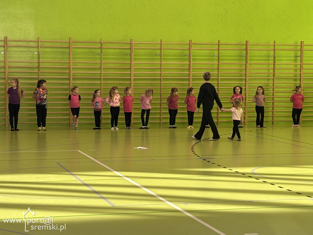 Roztańczony Dzień Kobiet w Książu Wielkopolskim