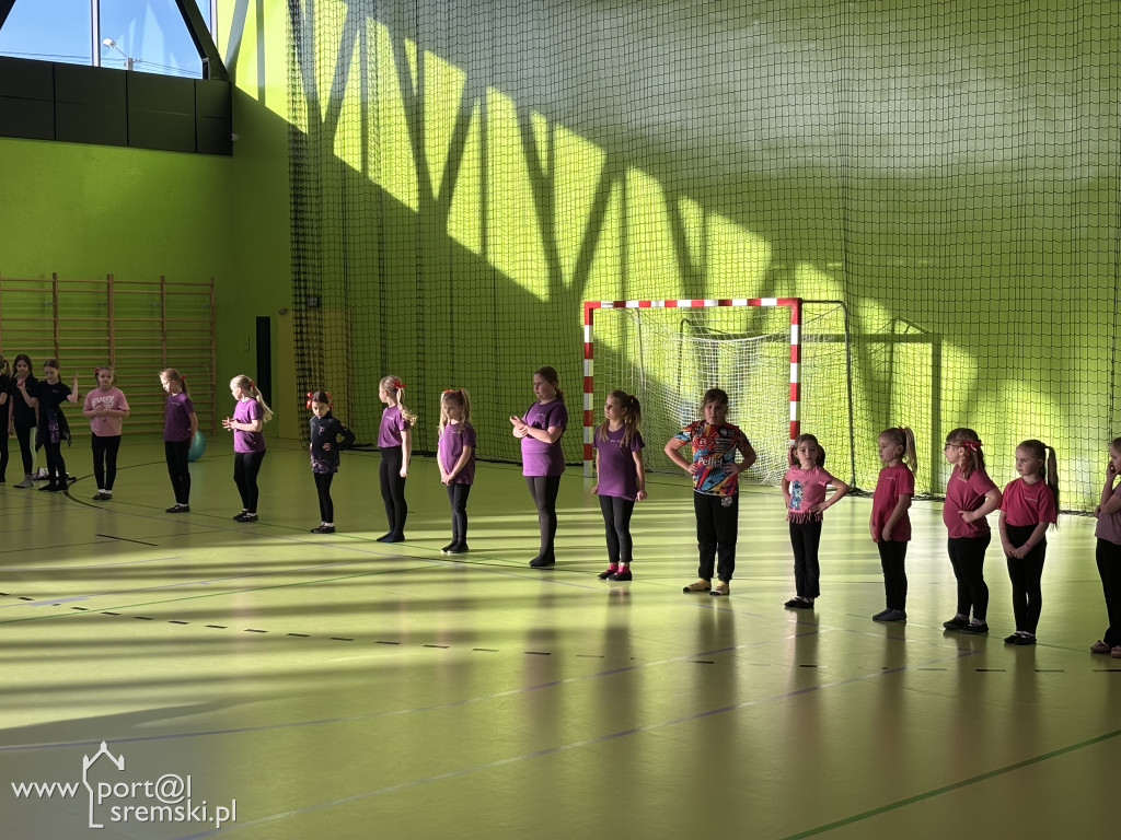 Roztańczony Dzień Kobiet w Książu Wielkopolskim