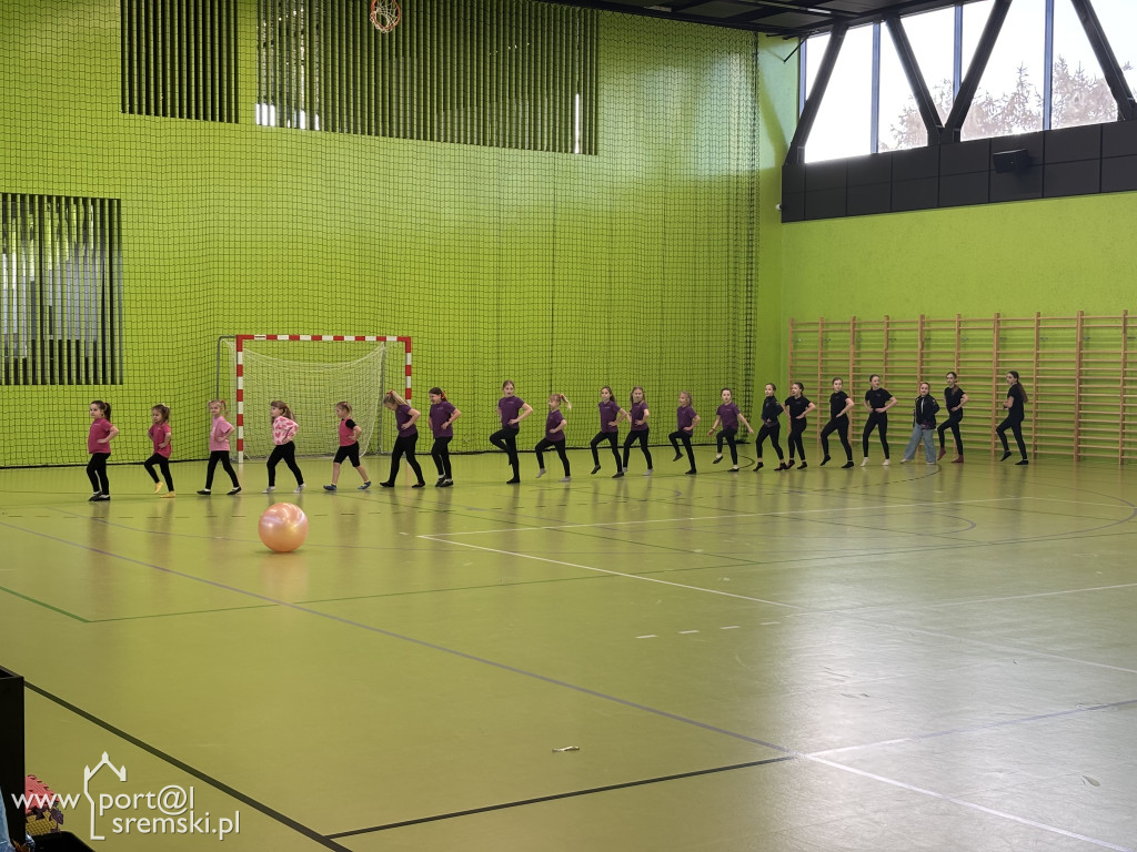 Roztańczony Dzień Kobiet w Książu Wielkopolskim