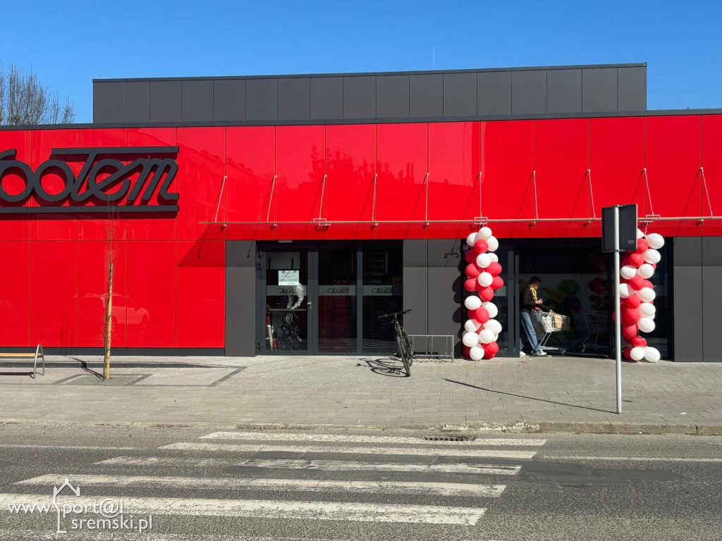 Nowy wygląd PSS Społem na ul. Wojska Polskiego