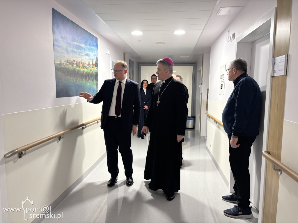 Wizyta ks. Abp Zbigniewa Zielińskiego w Szpitalu w Śremie