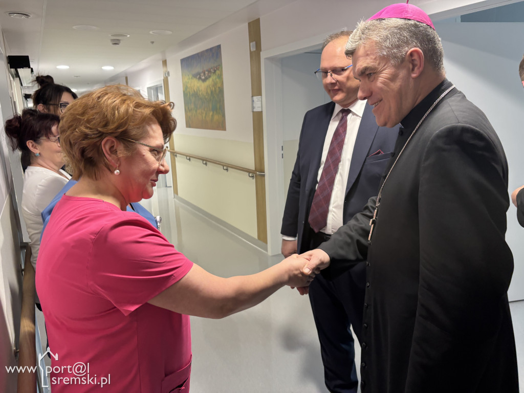 Wizyta ks. Abp Zbigniewa Zielińskiego w Szpitalu w Śremie