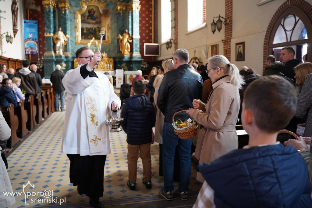 Święcenie pokarmów - Fara