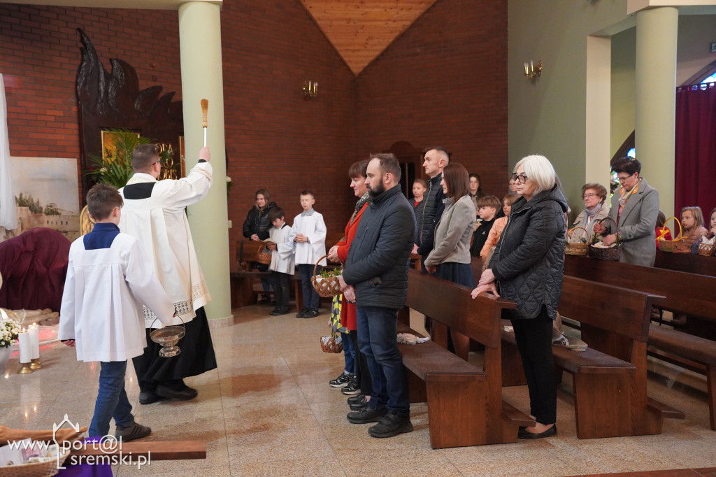 Święcenie pokarmów - Parafia pw. bł. Michała Kozala