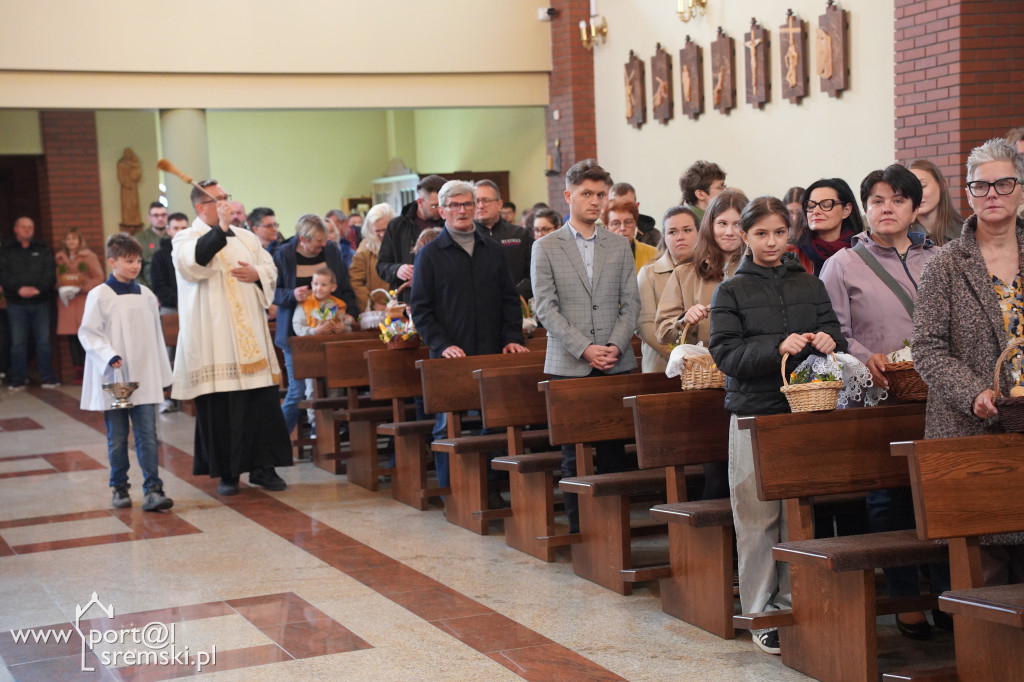 Święcenie pokarmów - Parafia pw. bł. Michała Kozala