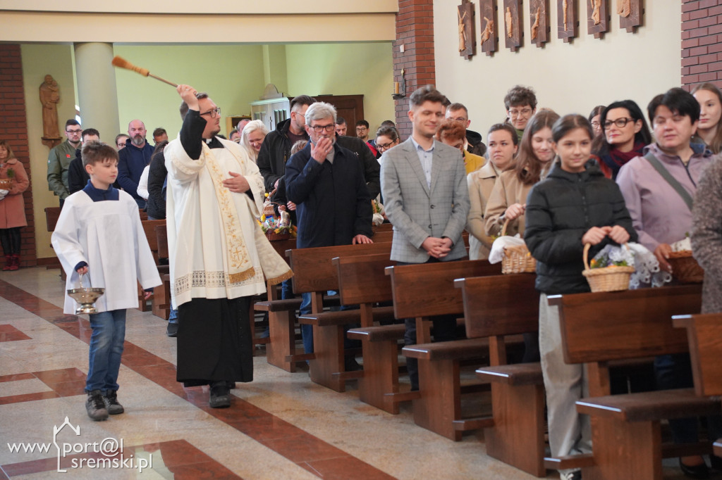 Święcenie pokarmów - Parafia pw. bł. Michała Kozala