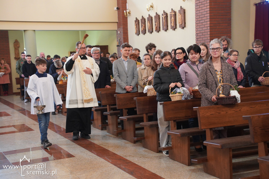 Święcenie pokarmów - Parafia pw. bł. Michała Kozala