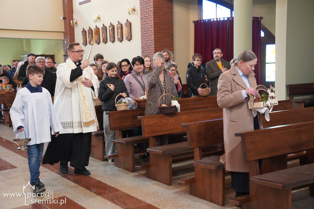 Święcenie pokarmów - Parafia pw. bł. Michała Kozala
