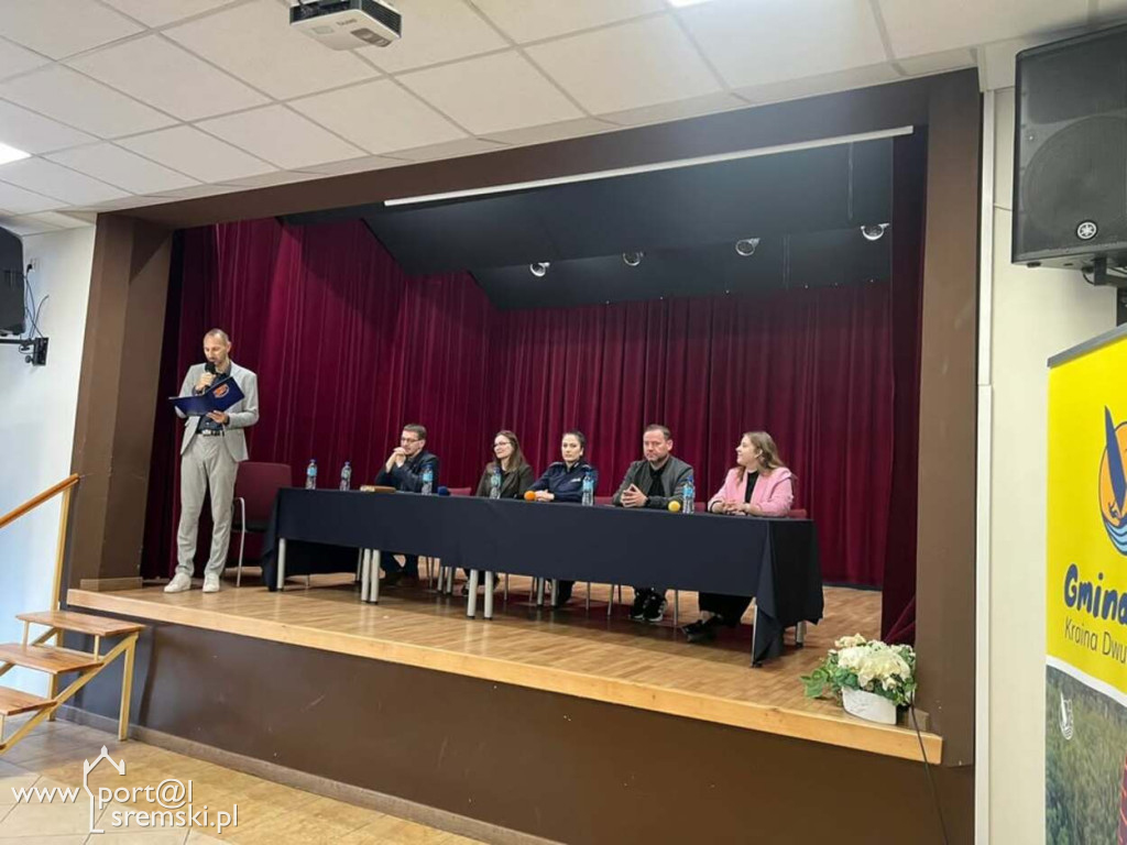 Debata przeciw przemocy w Szkole Podstawowej  w Dolsku