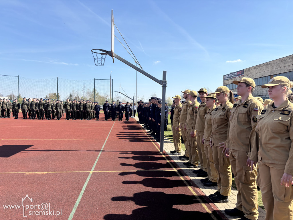 Defilada i ślubowanie kadetów w ZST