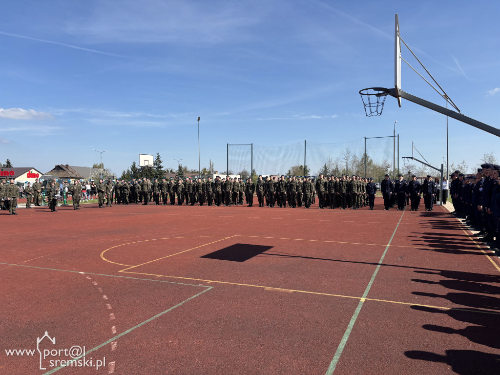 Defilada i ślubowanie kadetów w ZST