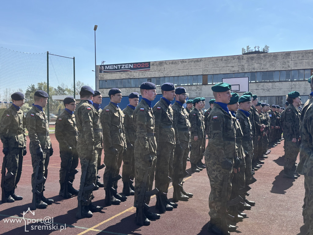 Defilada i ślubowanie kadetów w ZST