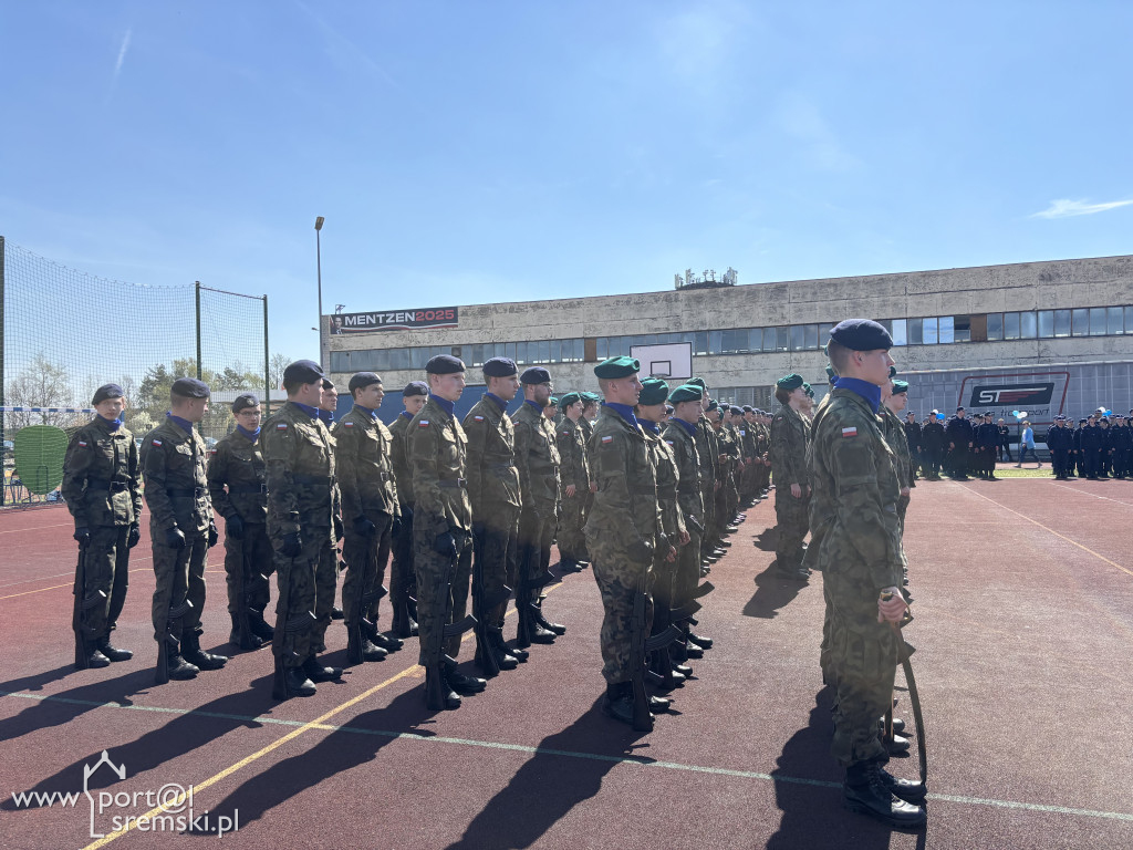 Defilada i ślubowanie kadetów w ZST