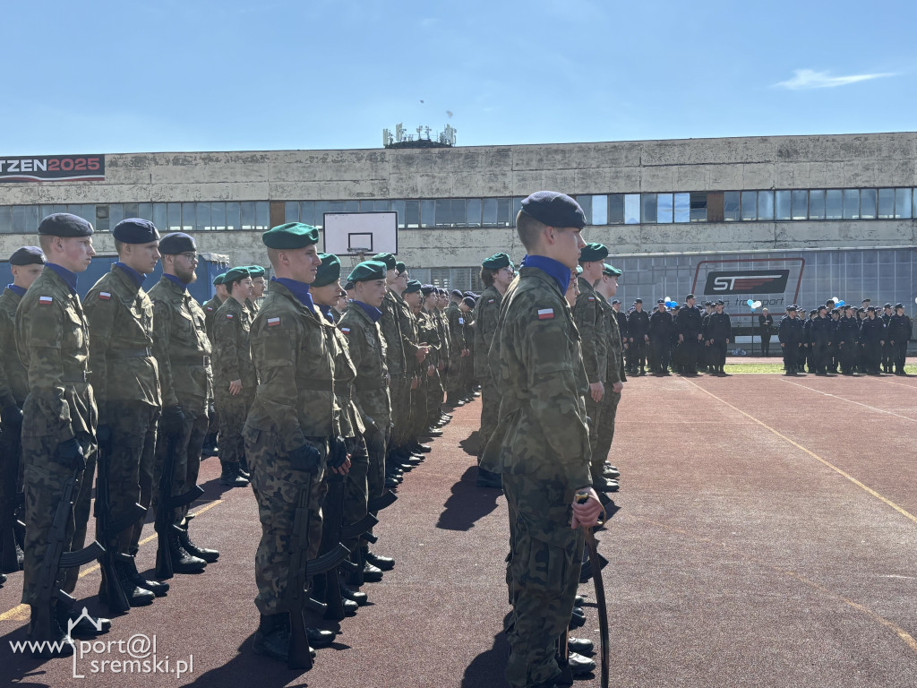 Defilada i ślubowanie kadetów w ZST