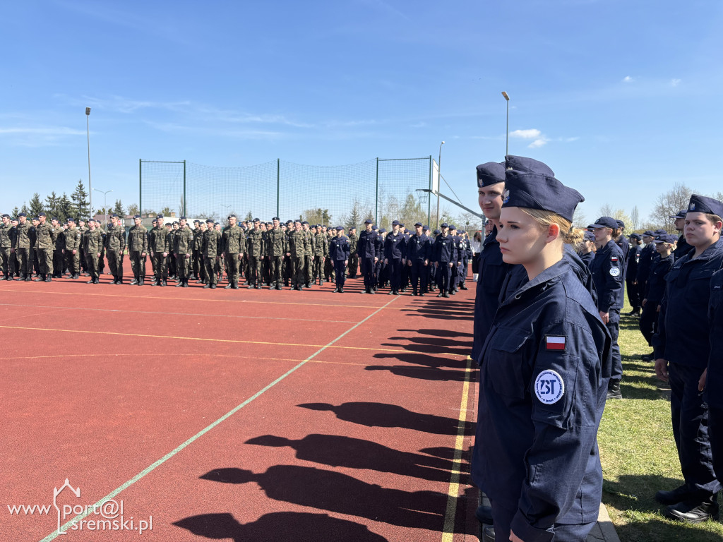 Defilada i ślubowanie kadetów w ZST