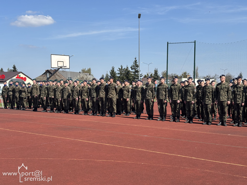 Defilada i ślubowanie kadetów w ZST