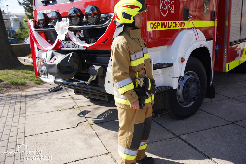 OSP Małachowo z nowym wozem