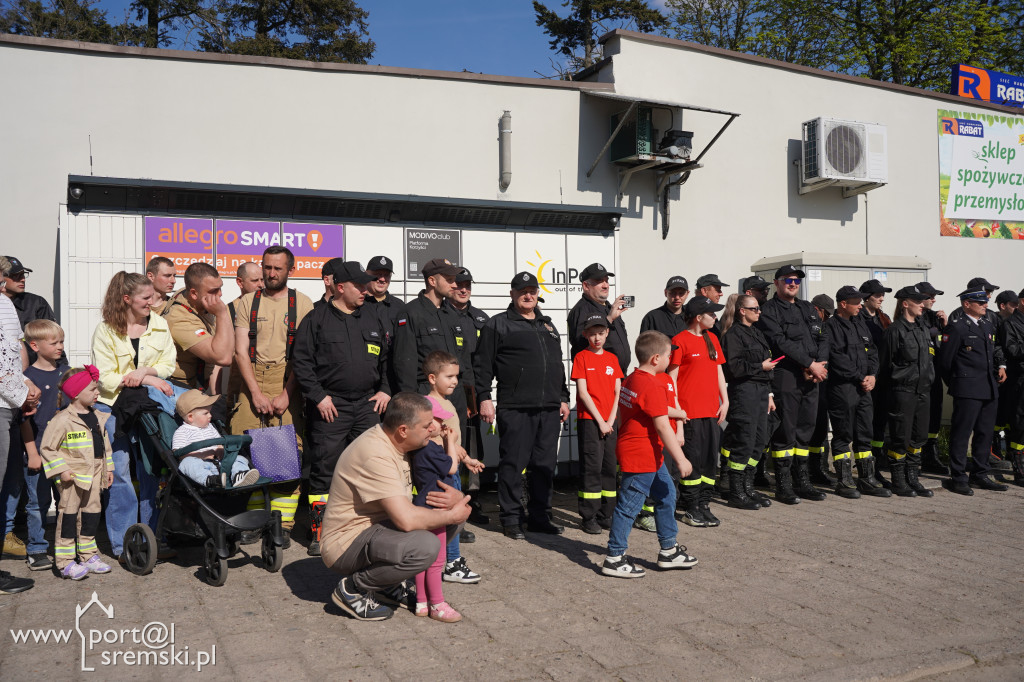 OSP Małachowo z nowym wozem