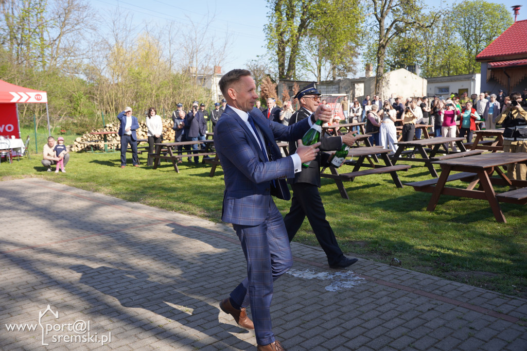 OSP Małachowo z nowym wozem