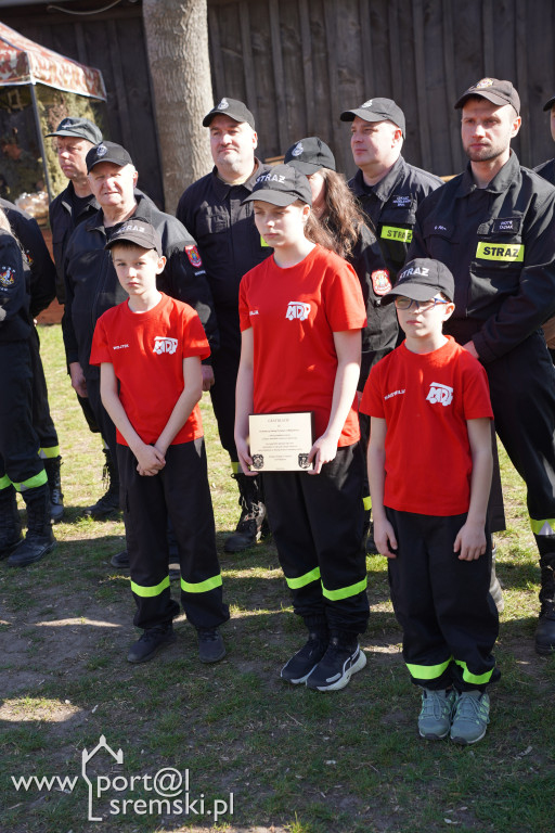 OSP Małachowo z nowym wozem