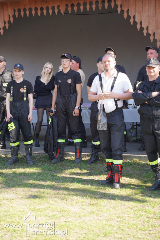 OSP Małachowo z nowym wozem