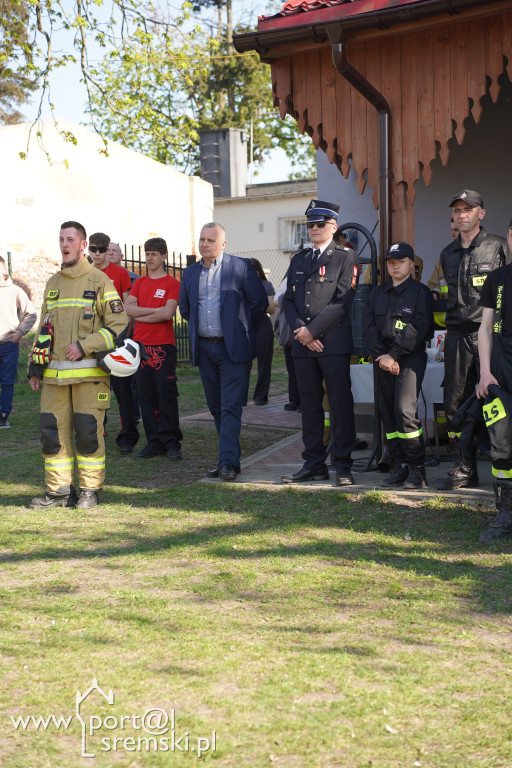 OSP Małachowo z nowym wozem