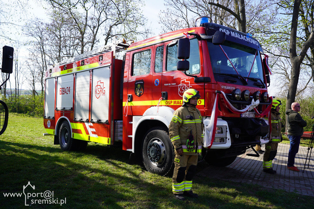 OSP Małachowo z nowym wozem
