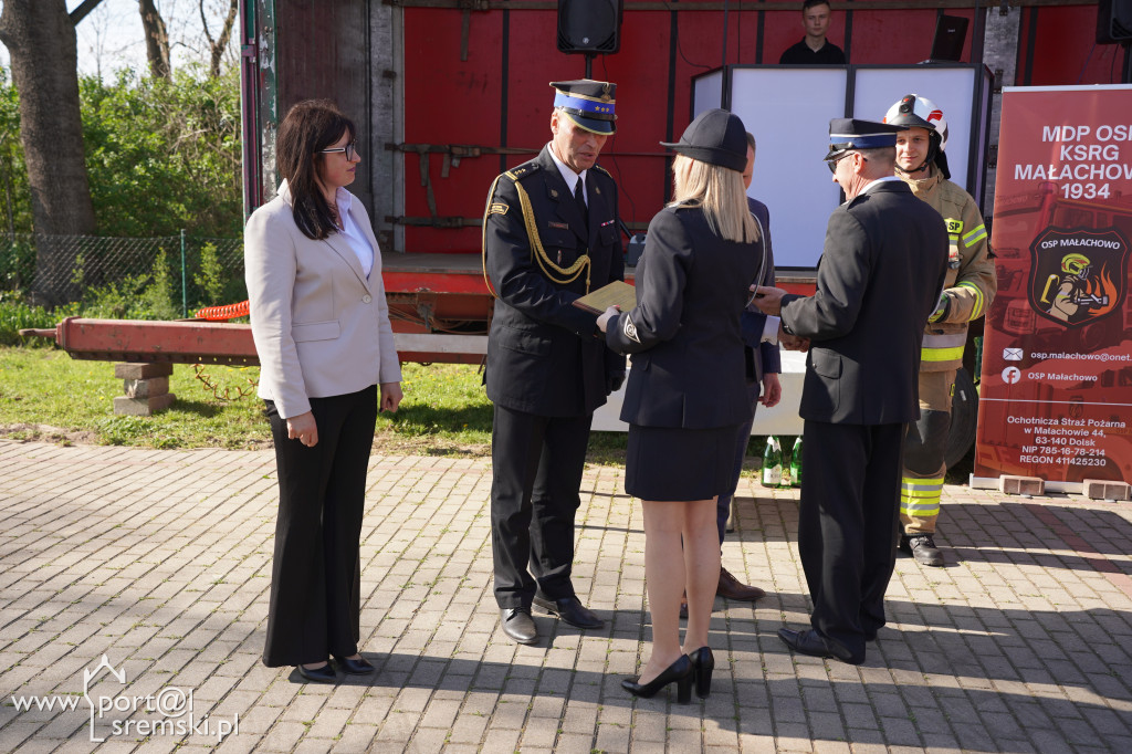 OSP Małachowo z nowym wozem