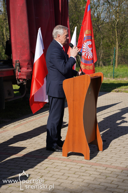 OSP Małachowo z nowym wozem