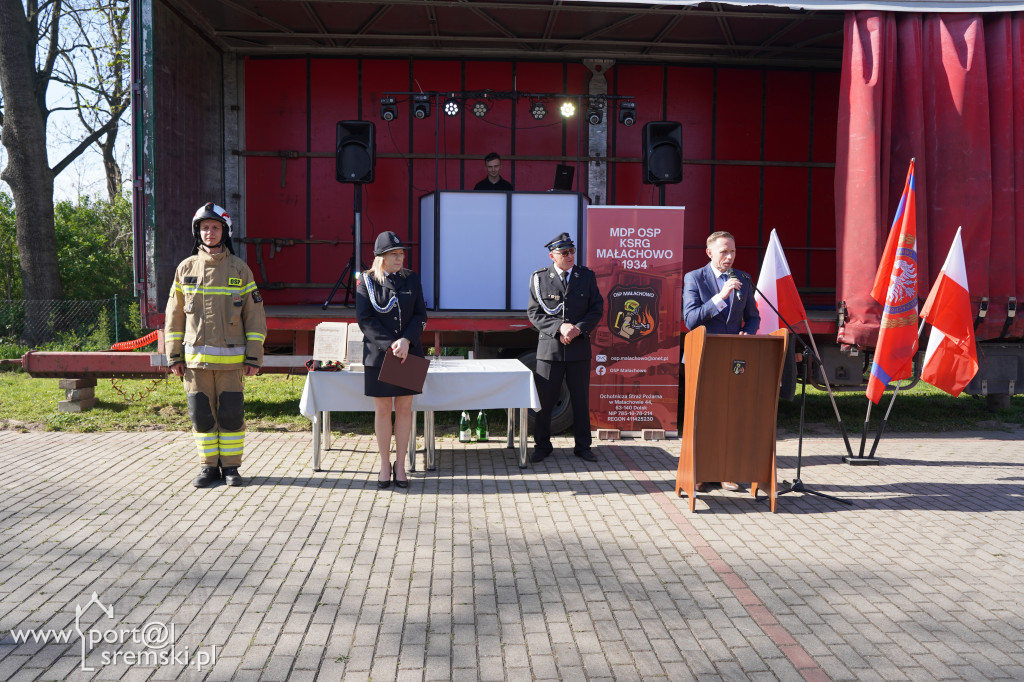 OSP Małachowo z nowym wozem