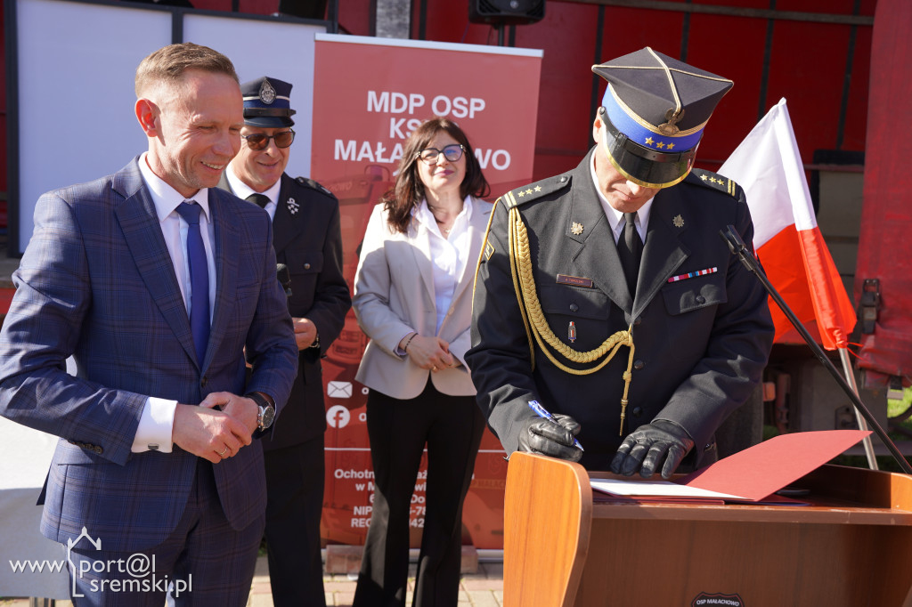 OSP Małachowo z nowym wozem