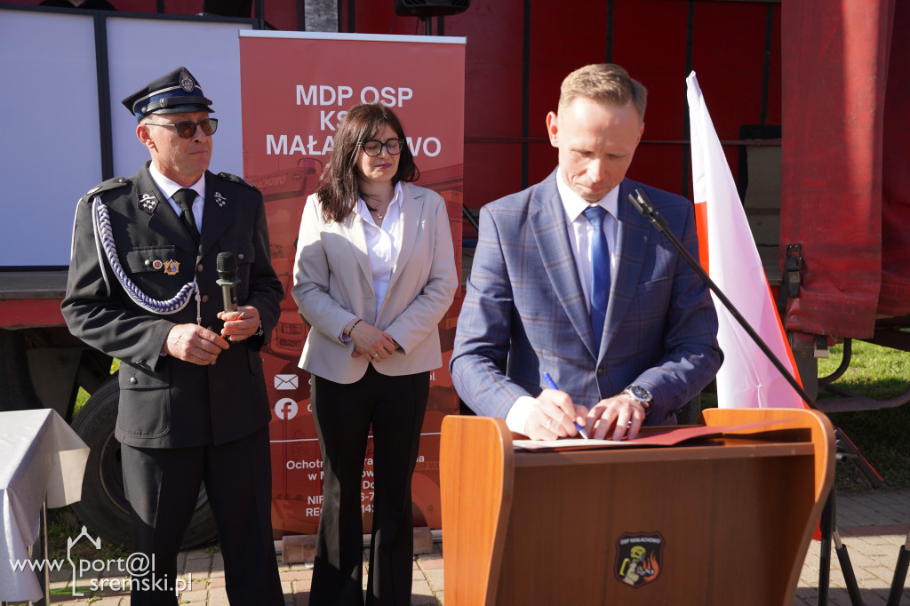 OSP Małachowo z nowym wozem