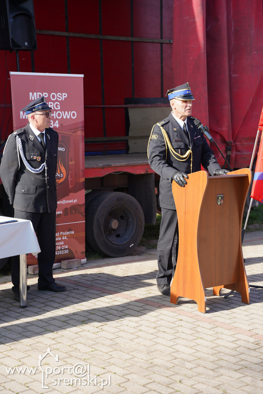 OSP Małachowo z nowym wozem