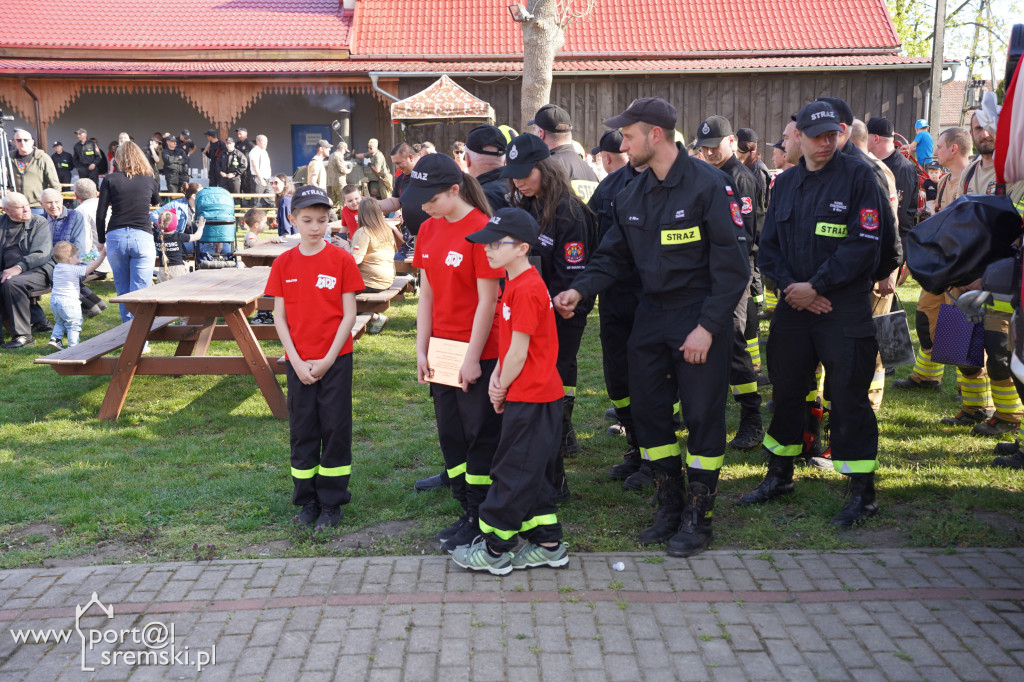 OSP Małachowo z nowym wozem