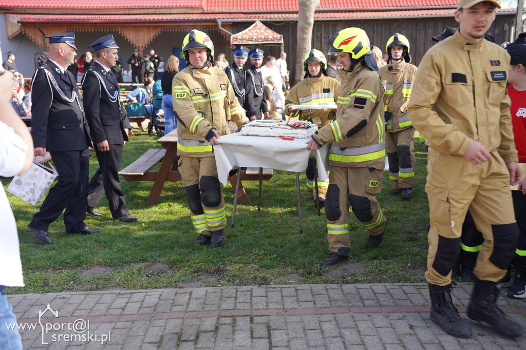 OSP Małachowo z nowym wozem