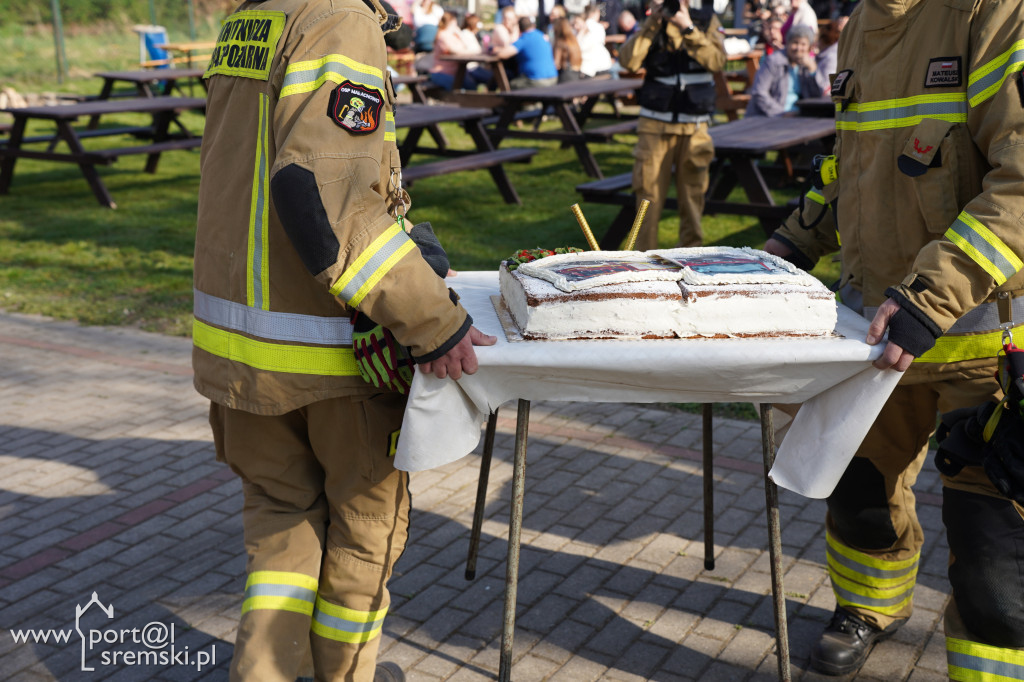 OSP Małachowo z nowym wozem