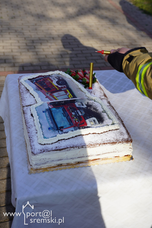 OSP Małachowo z nowym wozem